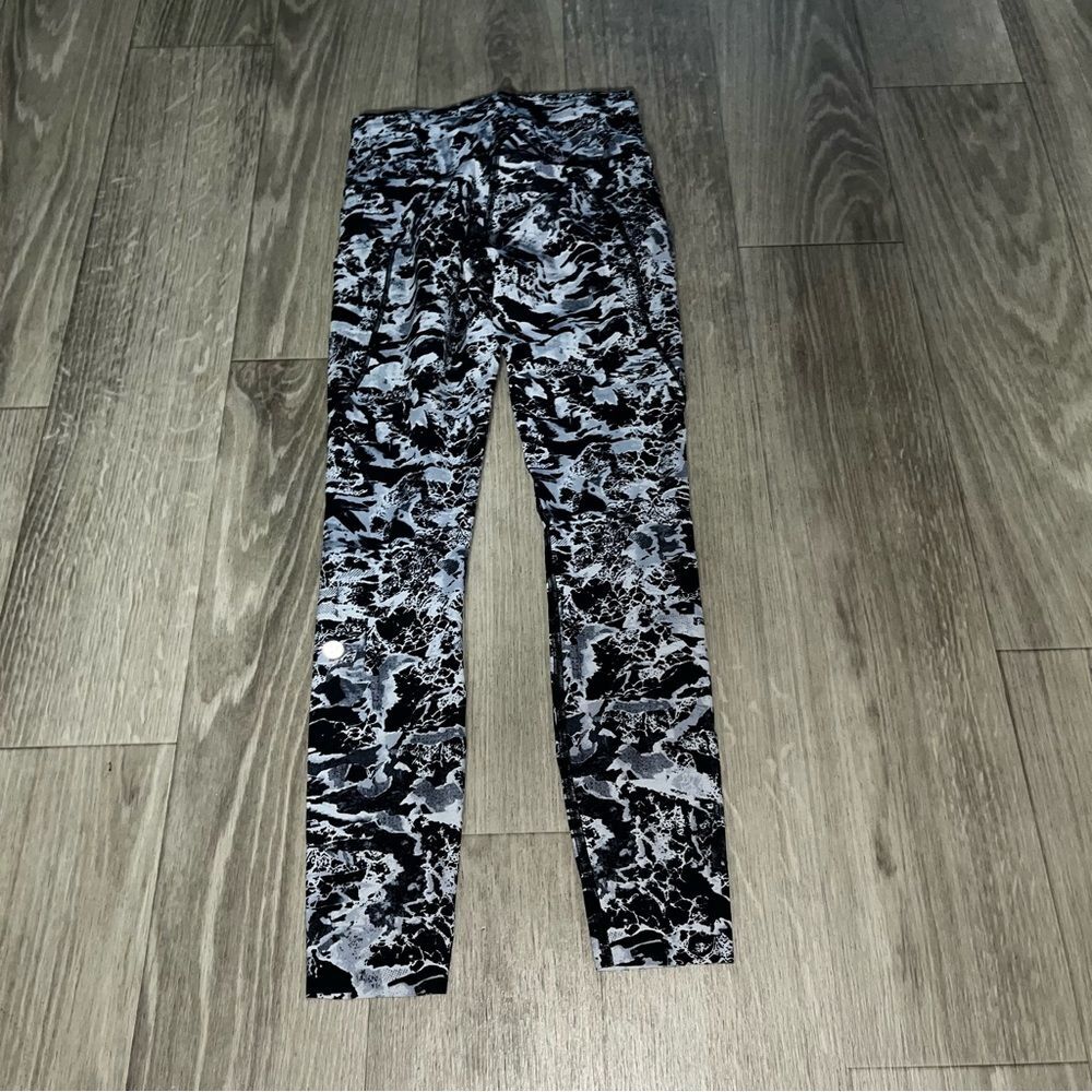 Lululemon fast and free 25" leggings size 4